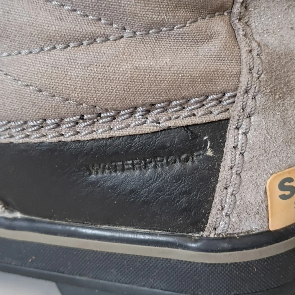 SOREL WATERPROOF Boots with Faux Fur Lining KIDS